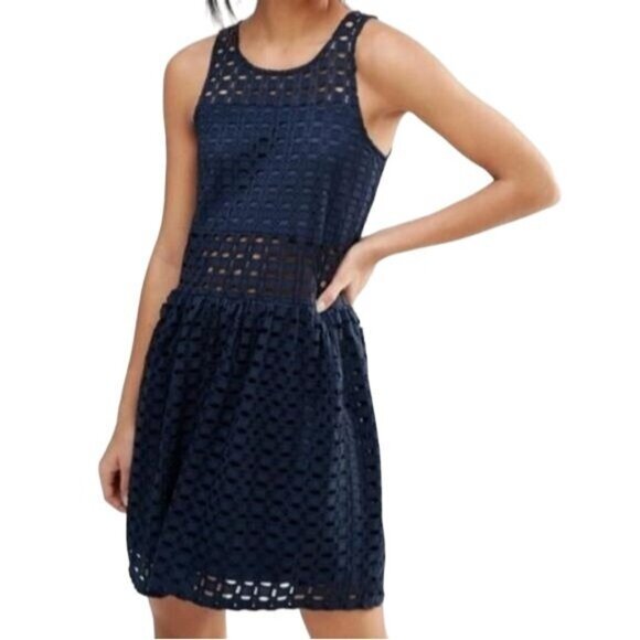 VERA MODA‎ Womens Dress SZ L Broderie Eyelet Drop Waist Navy Sheath Sleeveless - Picture 2 of 10